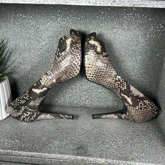 Nine West Snakeskin Peep Toed Stilettos Heels Size 8 - Picture 3 of 10